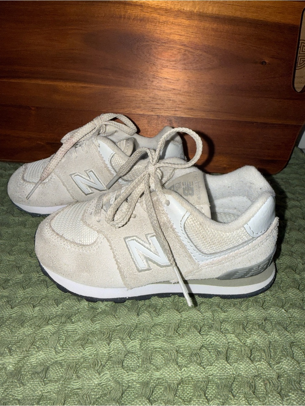 New Balance 574 Kids Grey Suede & Mesh Sneakers